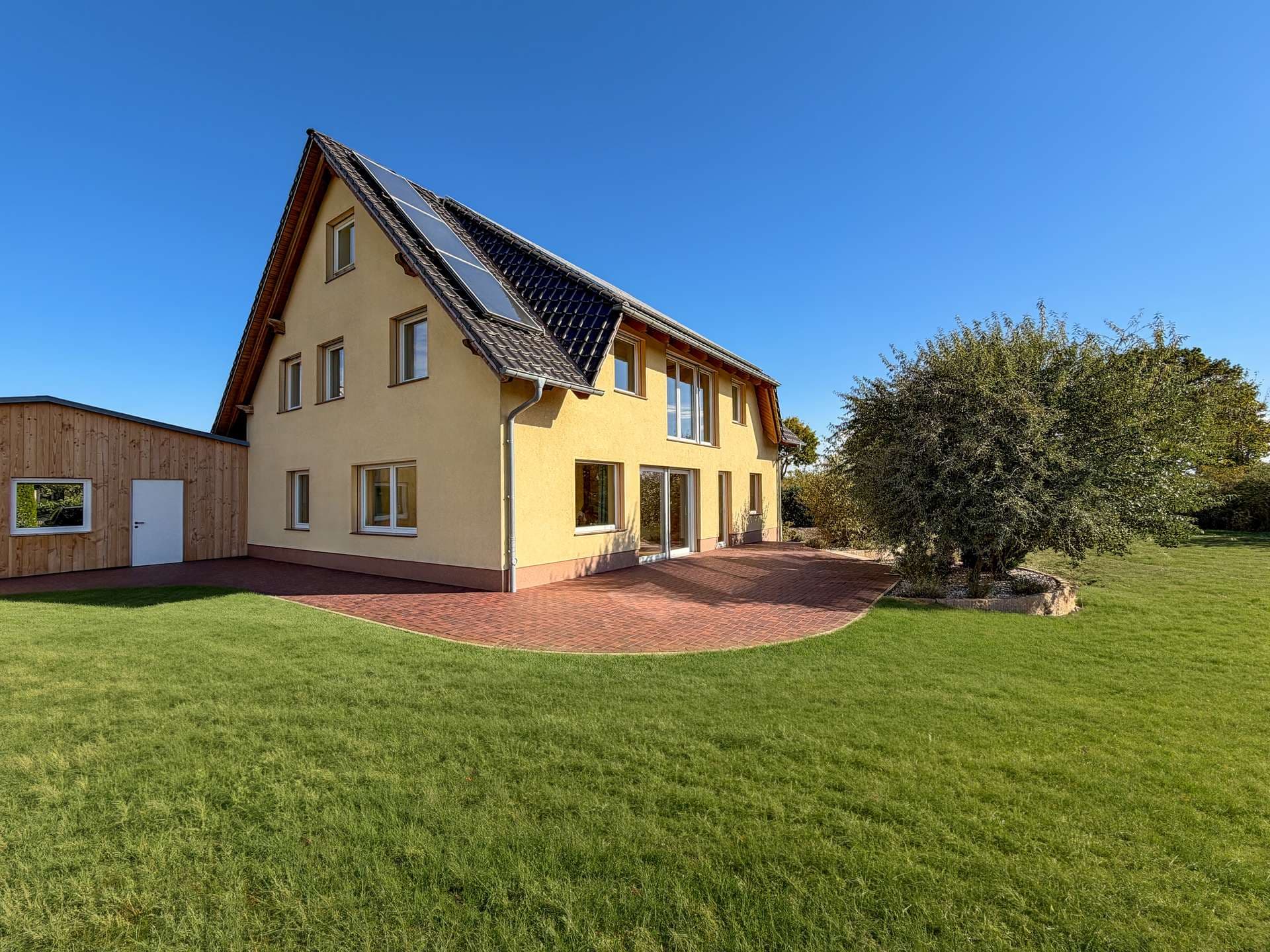 Provisionsfrei – Traumhaus in Randlage: Modern, zukunftssicher und großzügig!