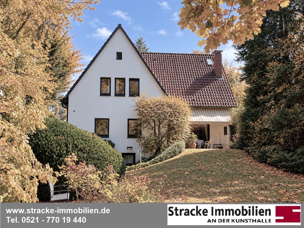Freistehendes Einfamilienhaus auf herrlichem Grundstück