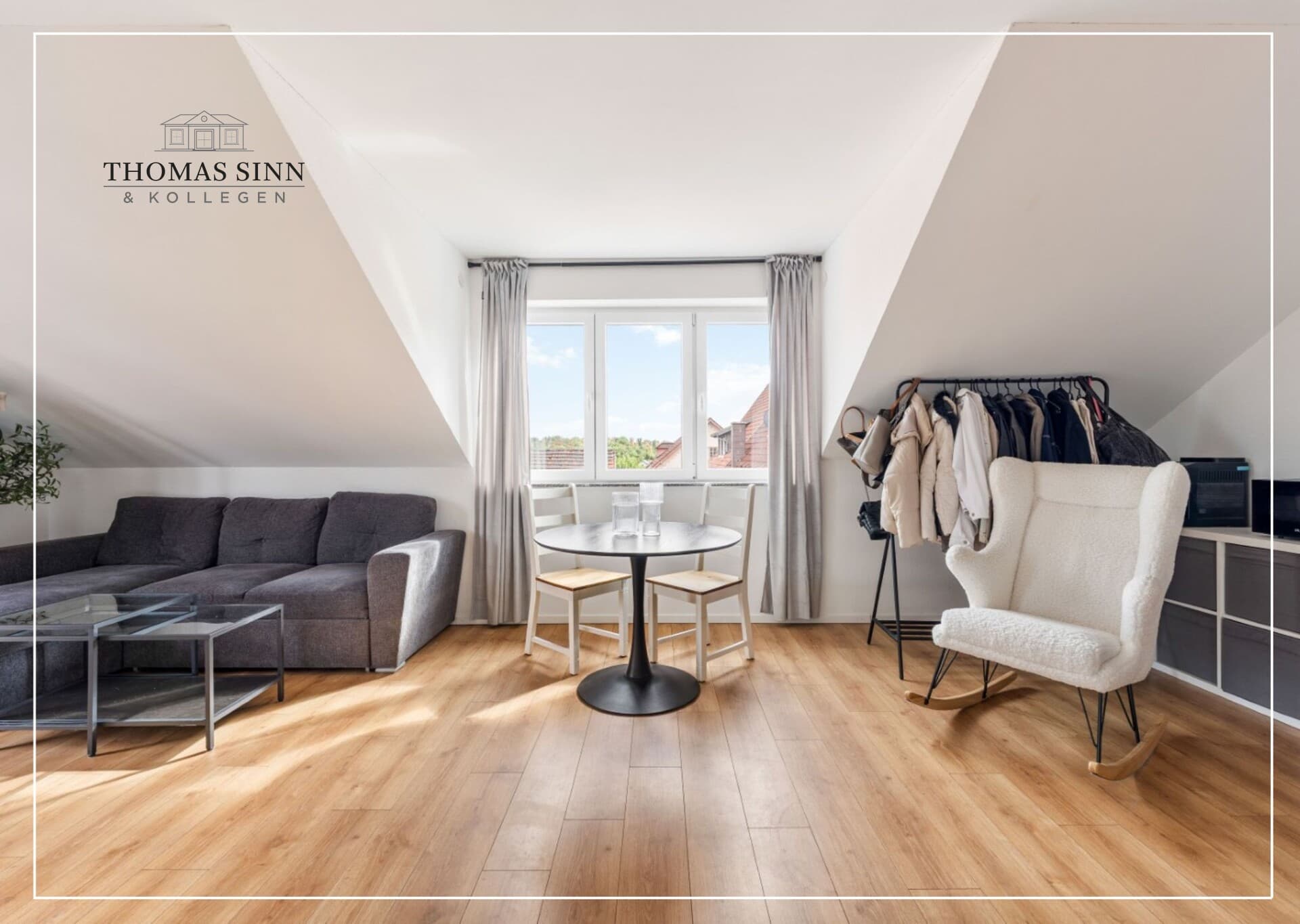 Jung. Modern. Energieeffizient. – Dachgeschosswohnung mit Balkon & Stellplatz
