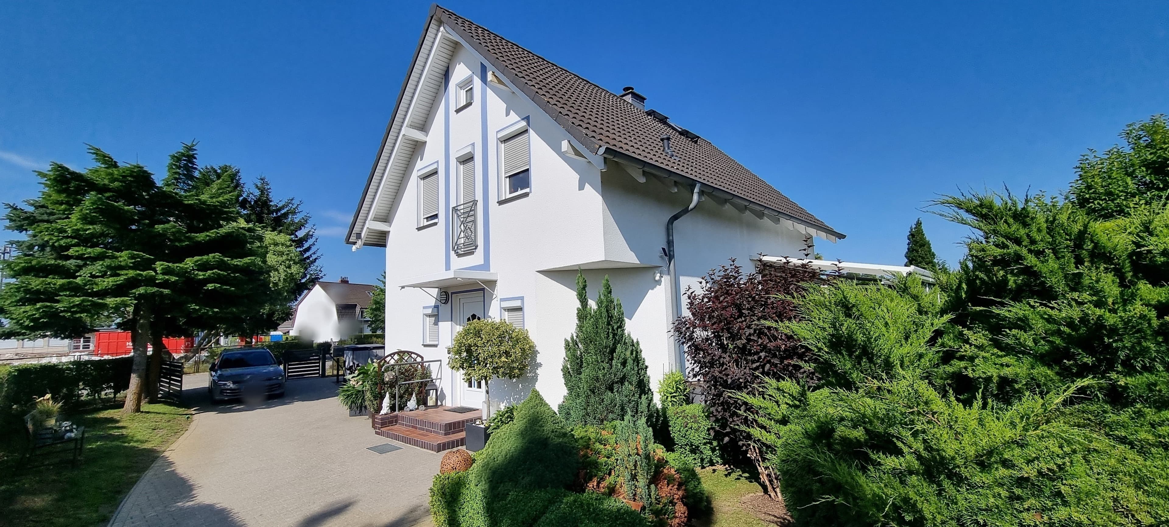 Modern, jung, besonders gemütlich und mit Kamin + Terrasse