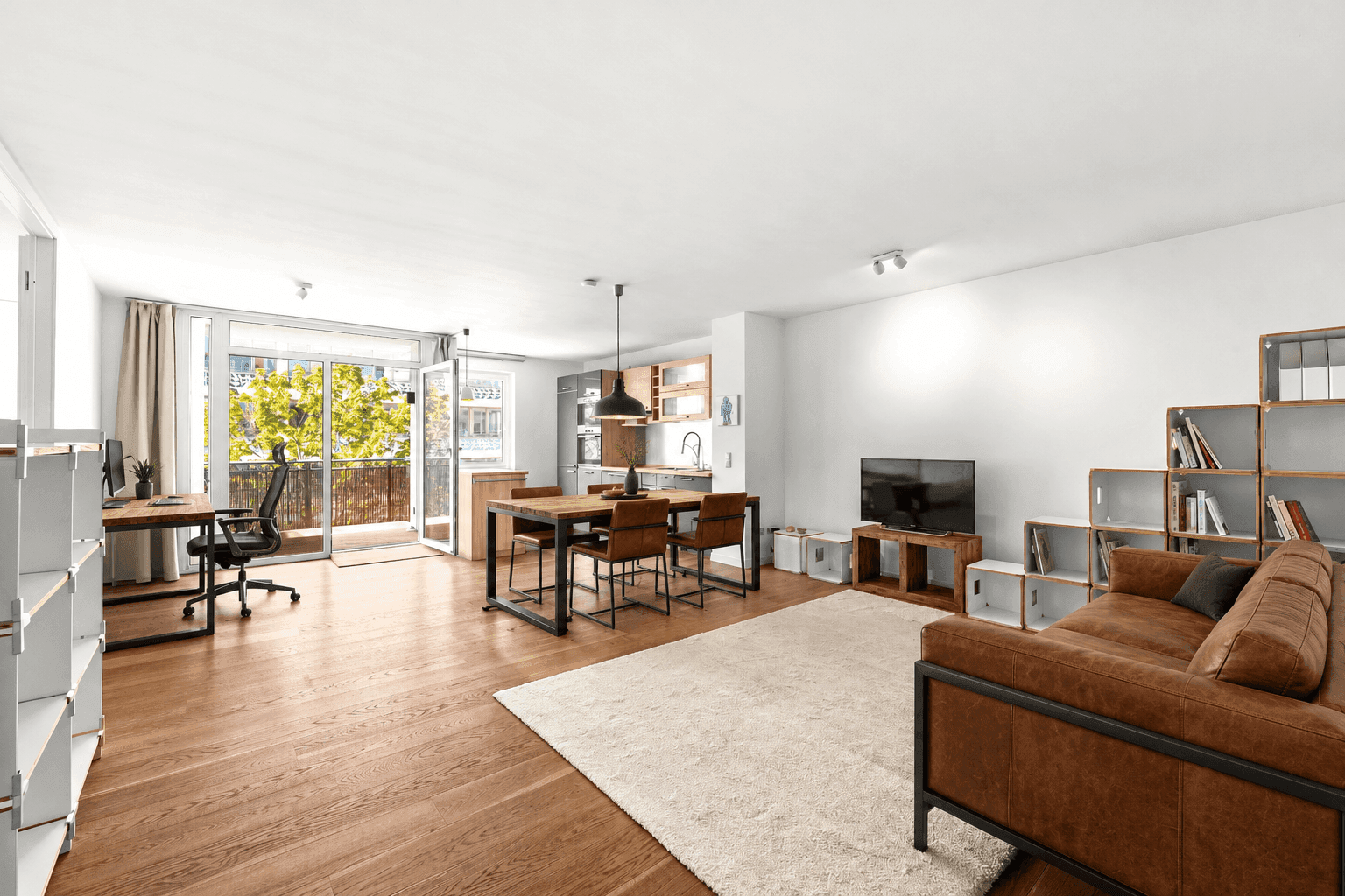 42 m² Wohnbereich, Balkon und Ankleide: Ein Zuhause mit Extra-Komfort