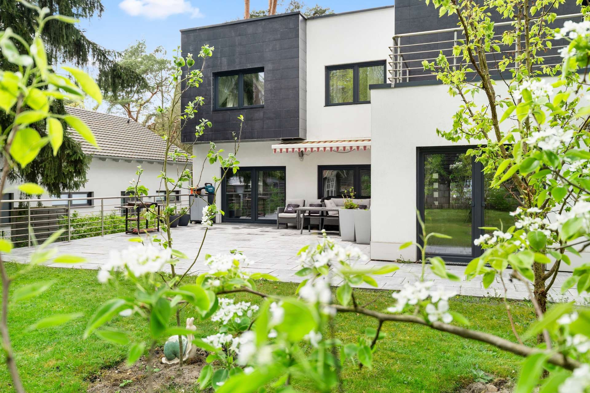 Luxuriöse Villa mit besonderem Wohnambiente in Rangsdorf!
