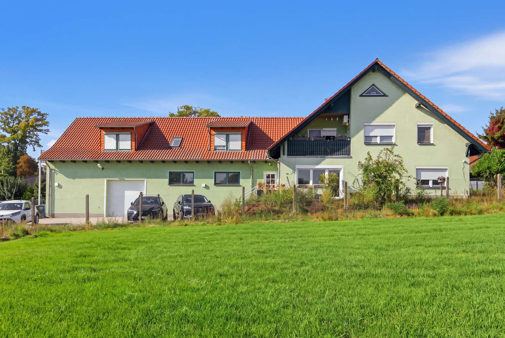 Mehrfamilienhaus mit Baugenehmigung für Senioren-WG und attraktivem Entwicklungspotenzial