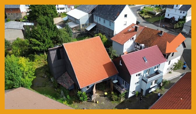 FAMILIENHEIM FÜR GARTEN- UND TIERFREUNDE!
KEINE KÄUFERPROVISION!