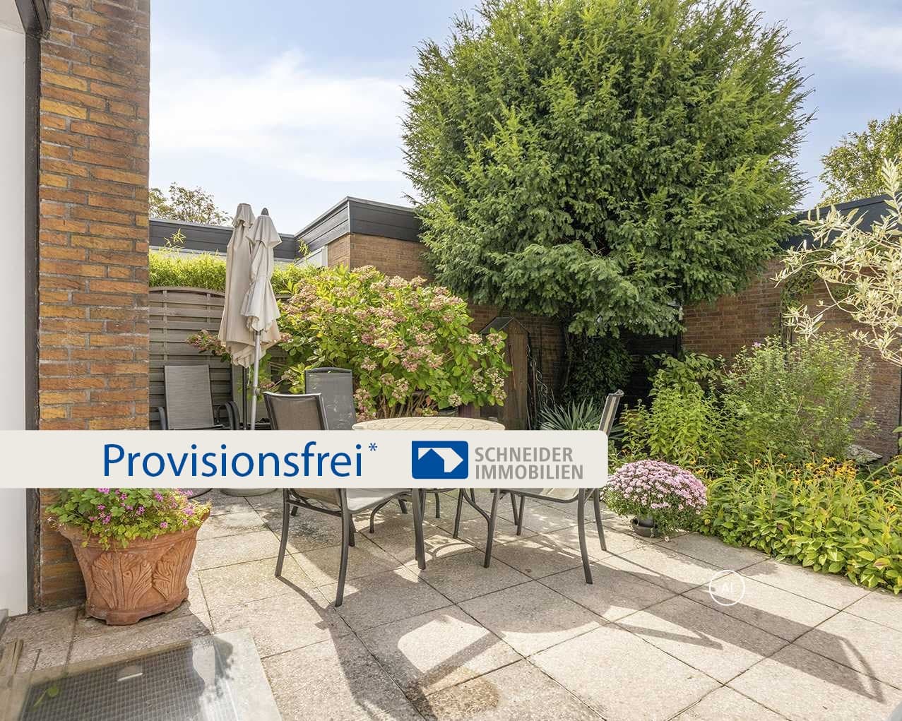 Uneinsehbar, grün, ebenerdig: Atriumbungalow in Ratingen-Ost