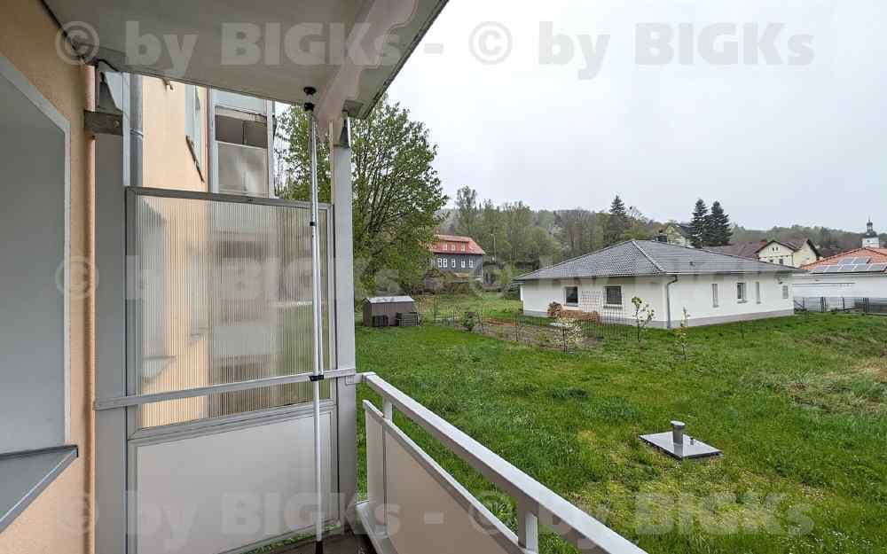 BIGKs: Suhl Aue I: 3-Raumwohnung mit Balkon (-;)