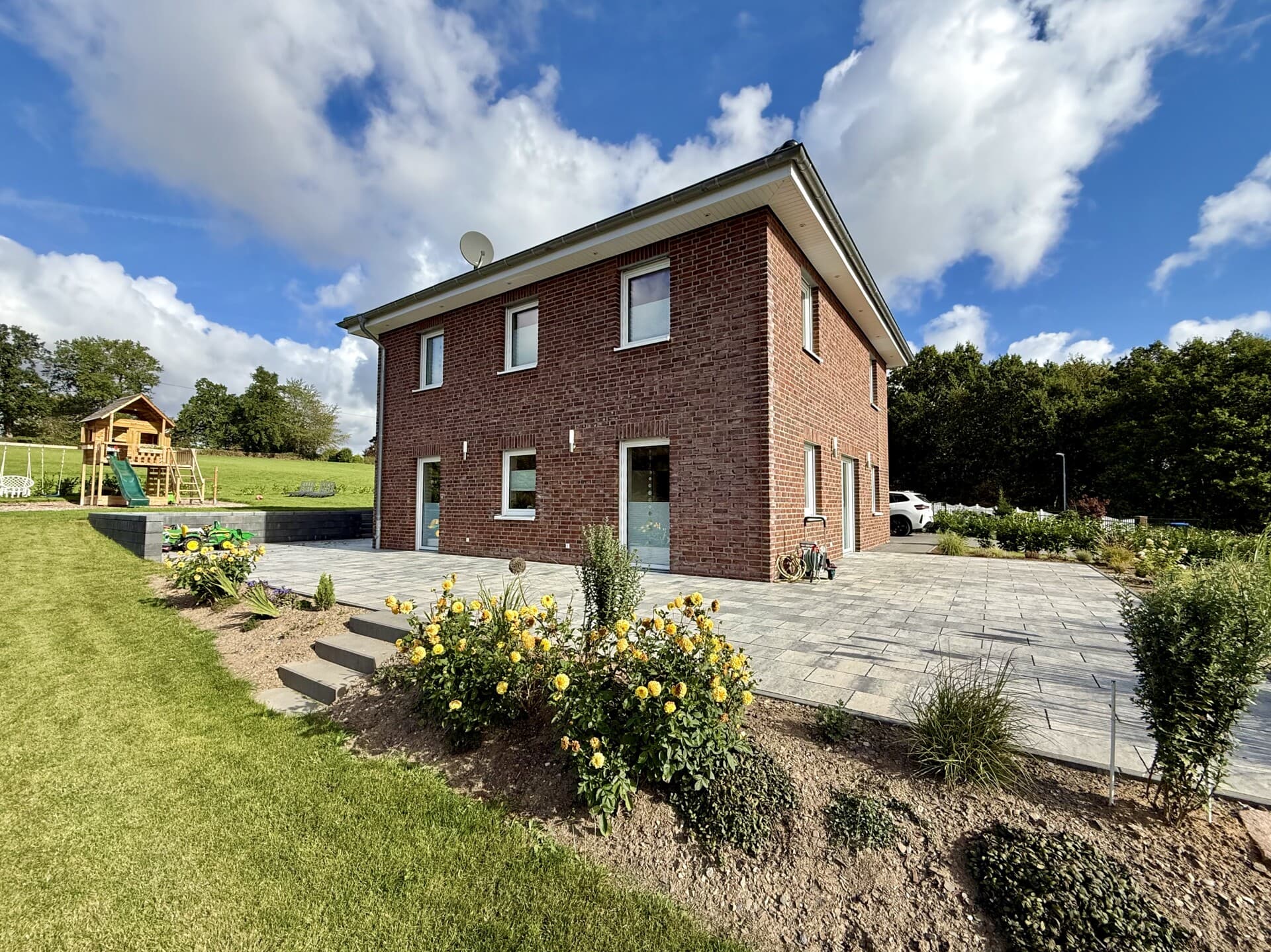 Fröndenberg-Hohenheide: Traumhaftes Einfamilienhaus im Villenstil – Exklusivität auf dem Land!