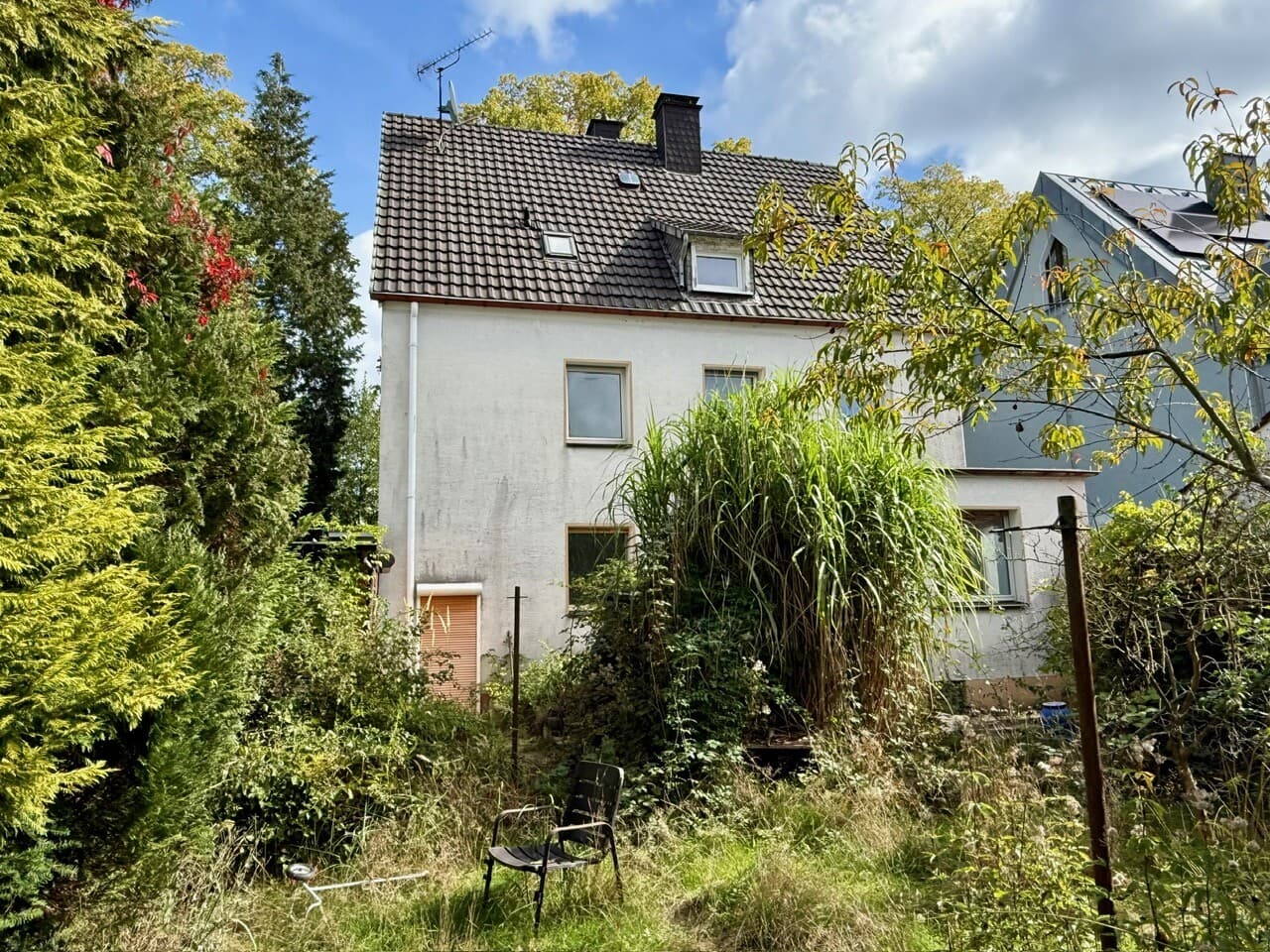 Fröndenberg-Westick: Freistehendes Wohnhaus mit ausgebautem Dachgeschoss – einfach bezaubernd!
