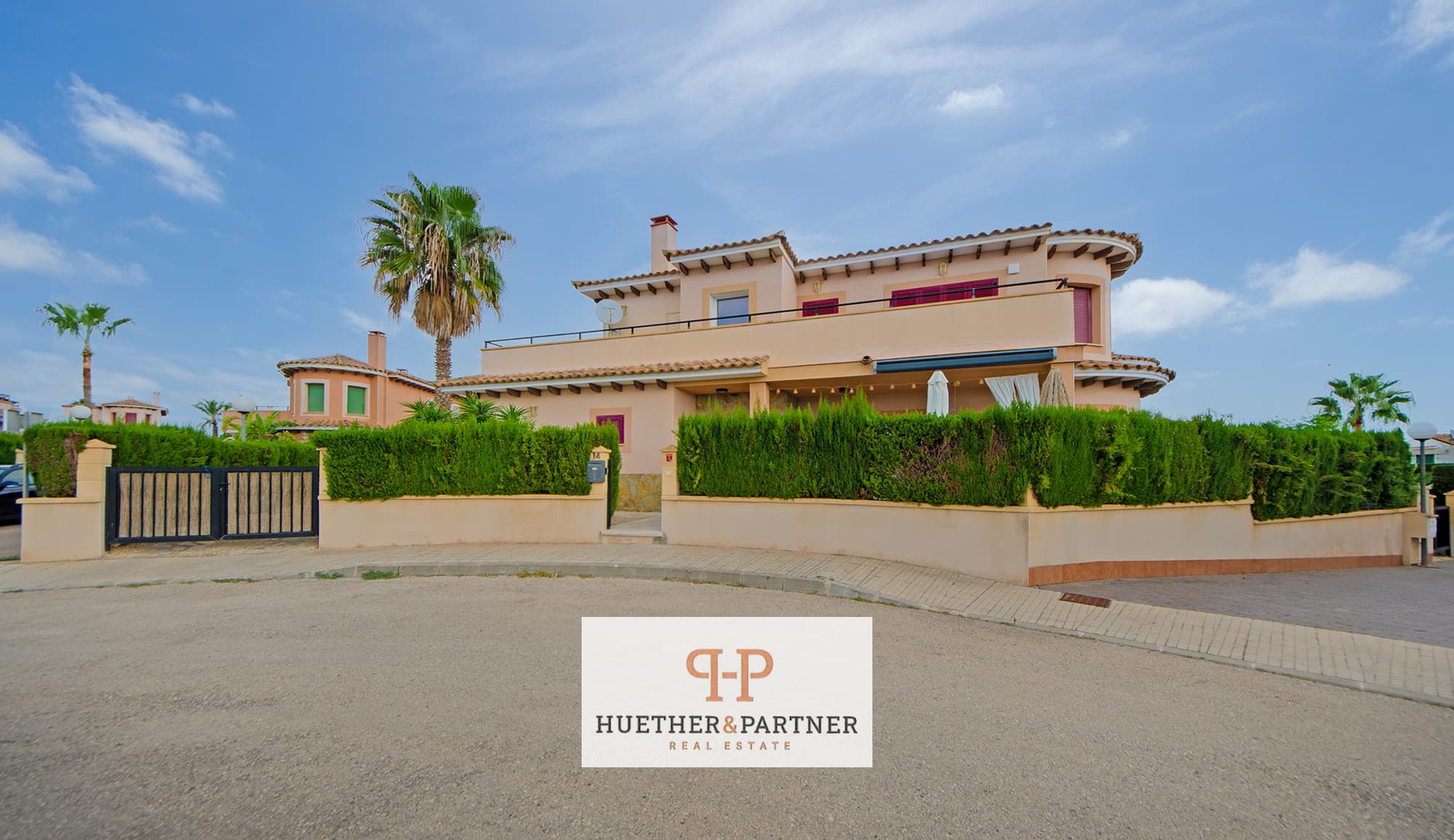 Haus in Cala Murada mit Dachterrasse in ruhiger Sackgassenlage