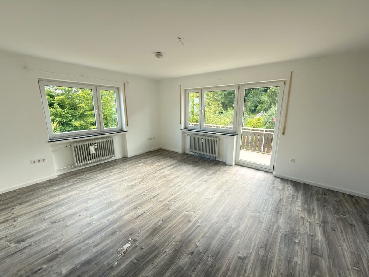Frisch renovierte Wohnung mit großem Gemeinschaftsgarten