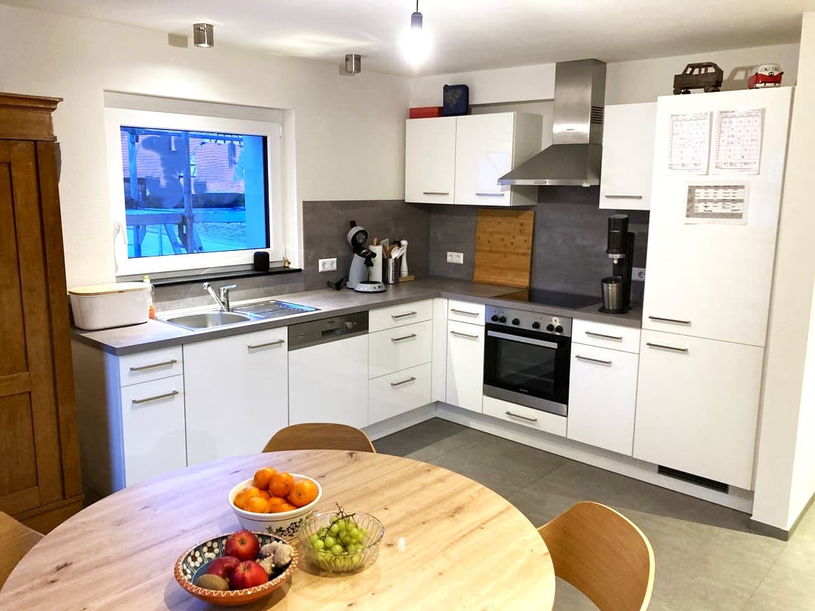 Tolle neuwertige Wohnung mit hochwertiger EBK