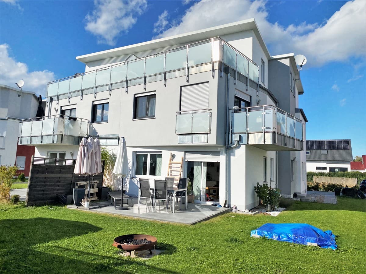 tolle Dachgeschoss-Wohnung mit Terrasse