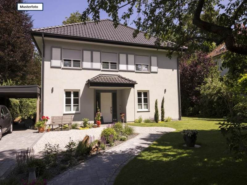 Einfamilienhaus in Tann, Garage - Ihre Chance auf einen provisionsfreien Immobilienkauf