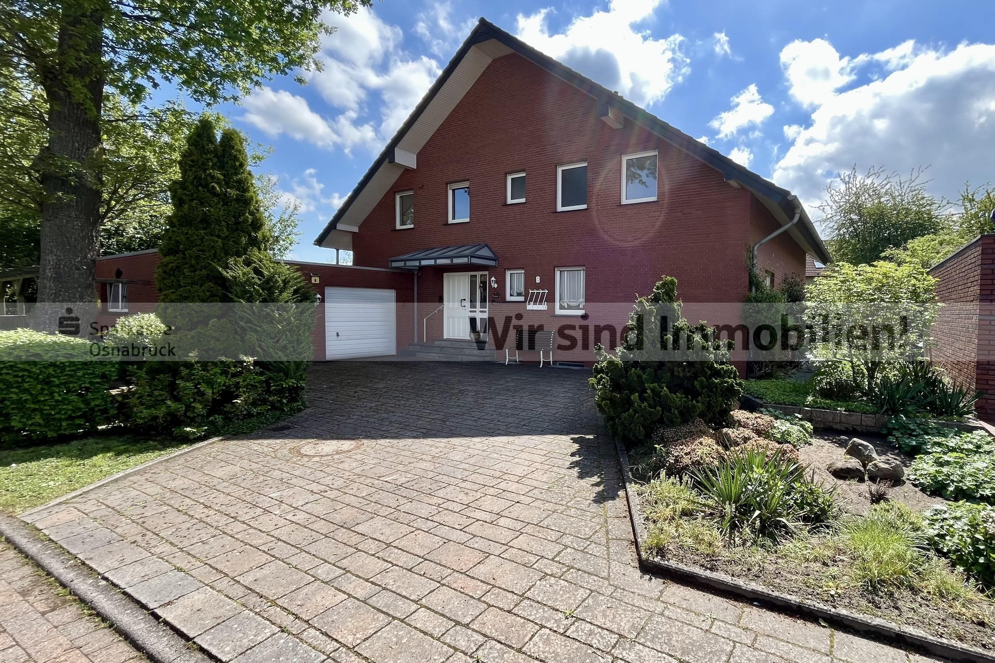 Ruhige Stichstraße m. Vollkeller u. Doppelgarage
