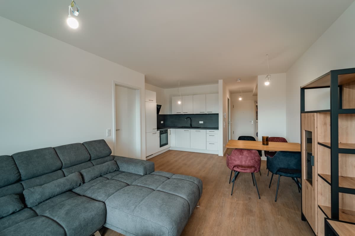 Modernes Wohnen in zentraler Lage – 2-Zimmer-Wohnung mit Balkon und Einbauküche