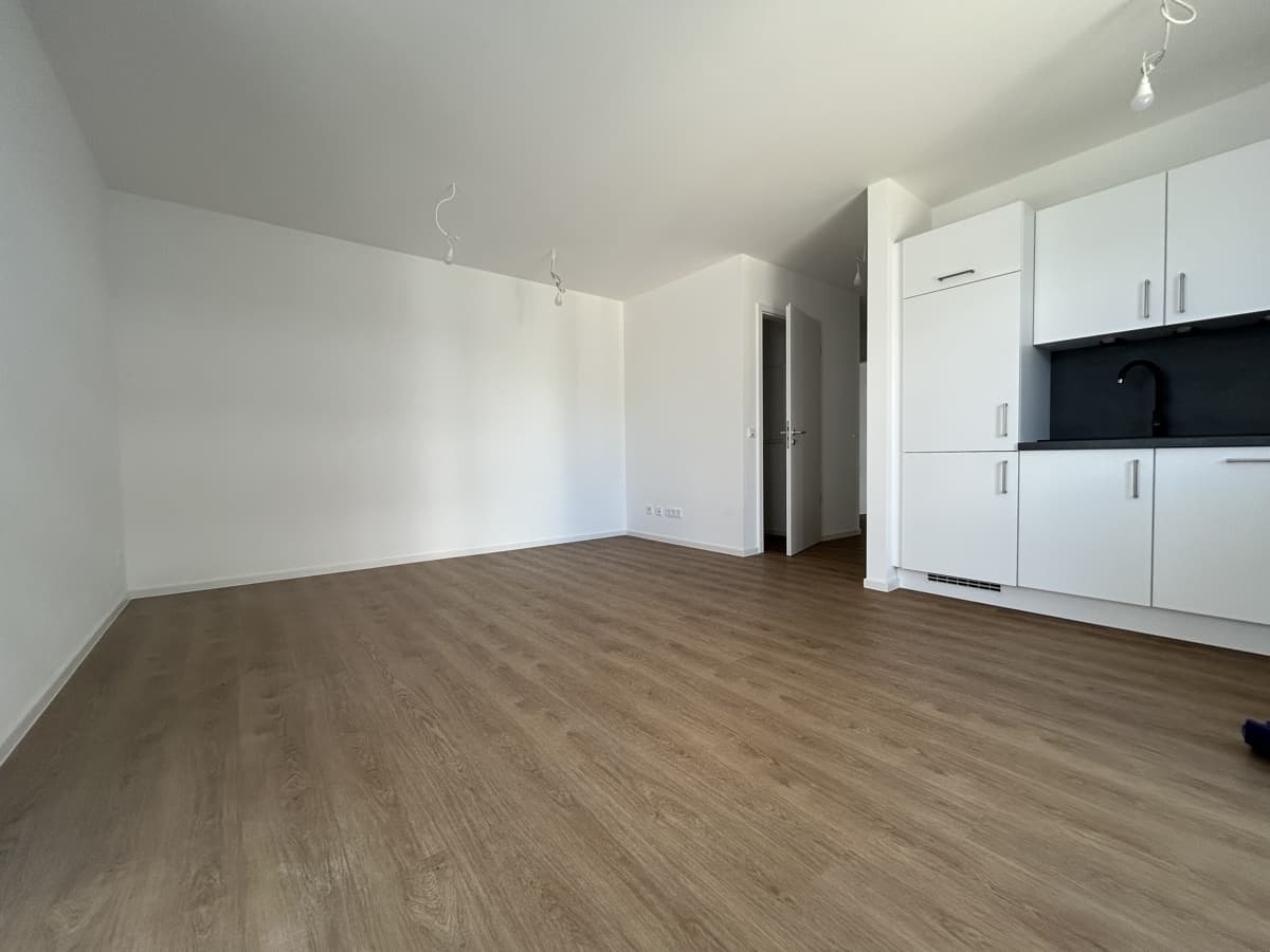 Moderner Zweitbezug mit Einbauküche und Balkon im Herzen von Weiden