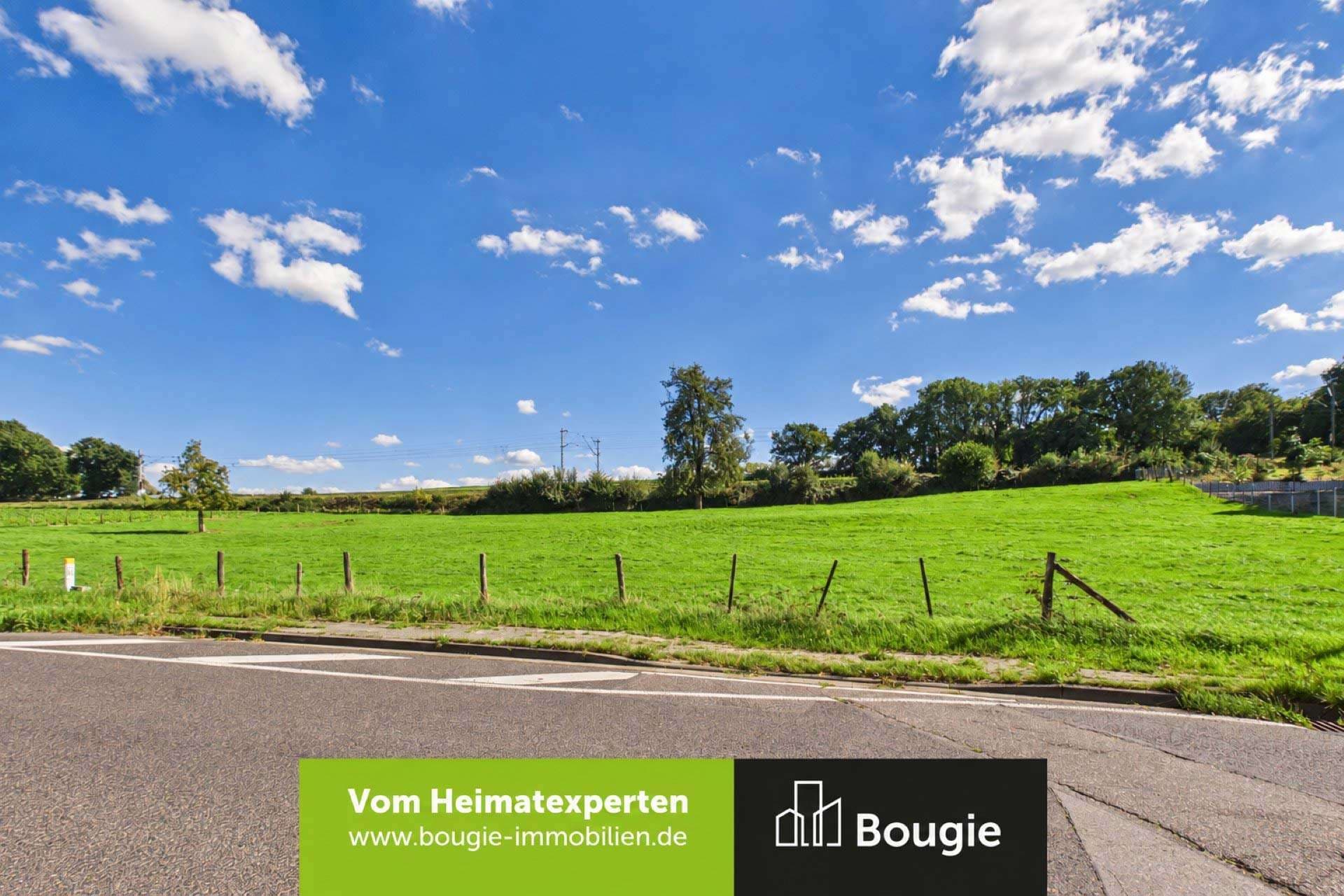 Wo Stadtnähe auf Natur trifft - vielseitiges Baugrundstück mit Potenzial