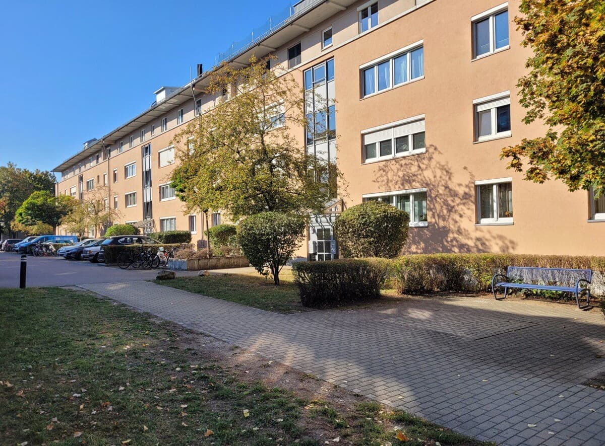 3 Zimmer Wohnung mit Balkon und Tiefgarage