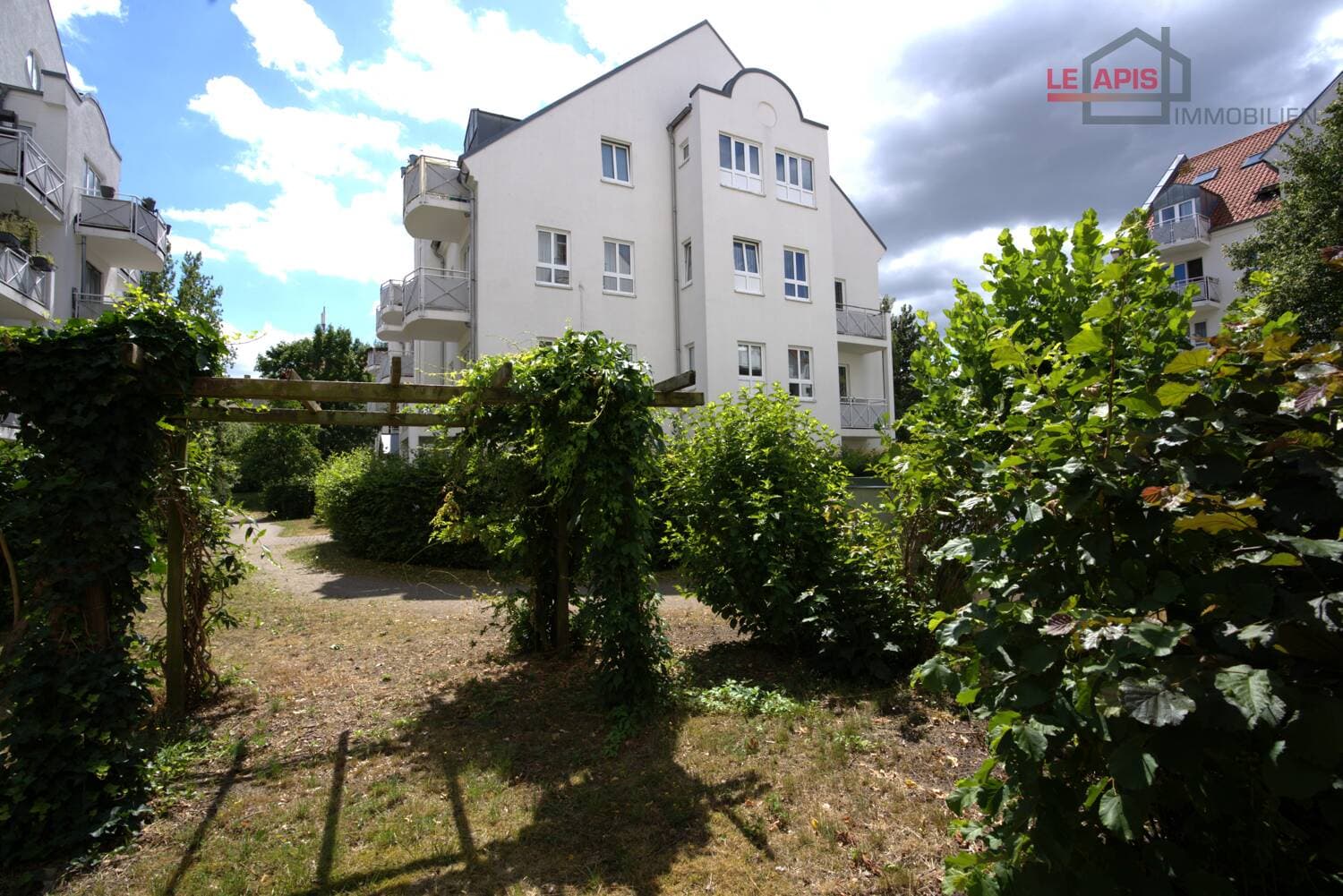 CHARMANTE, RUHIG GELEGENE DG-MAIS.-3-RWG M. 2 BK U. TG-Stellpl. IM BELIEBTEN LPZ.-LIEBERTWOLKWITZ