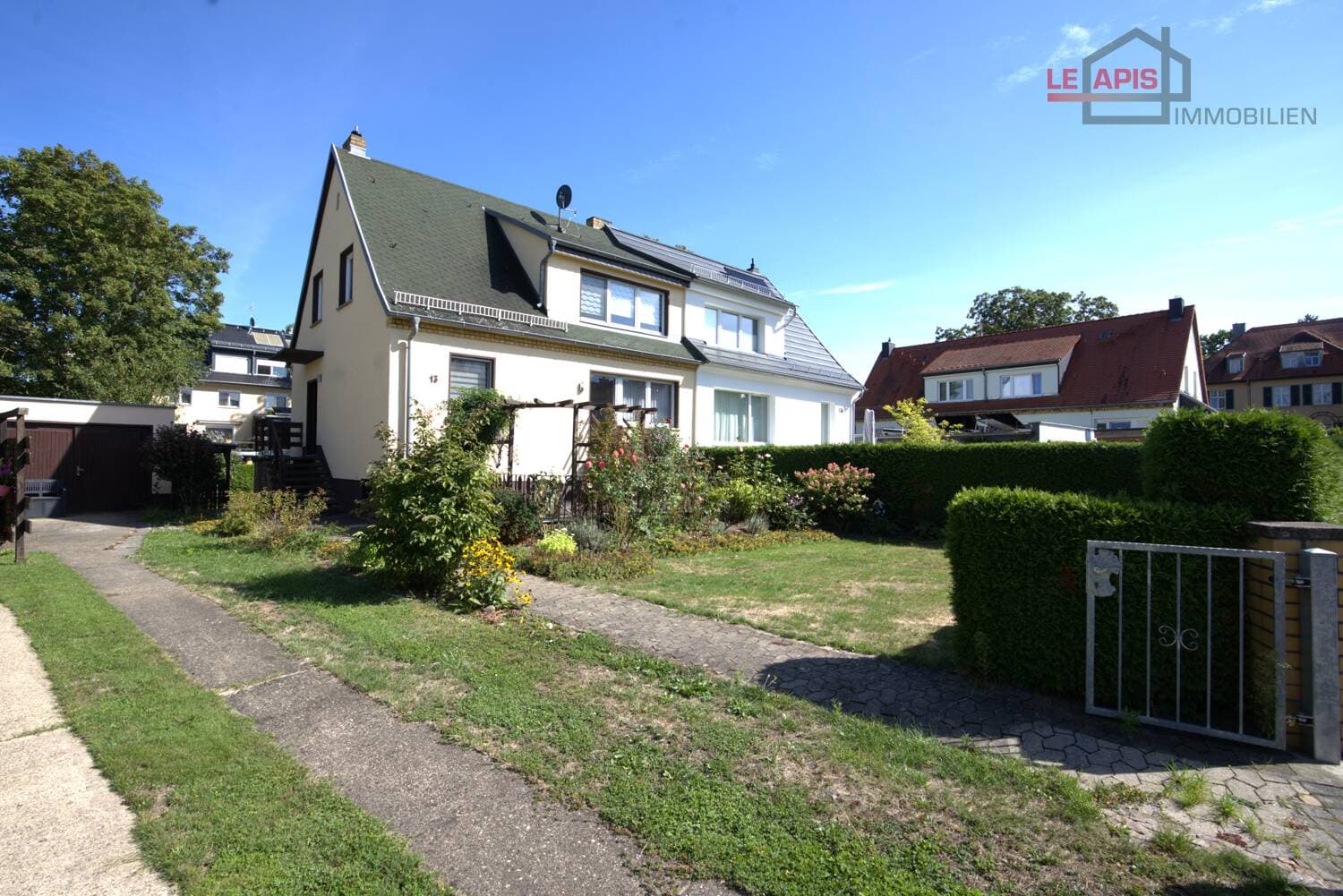WOHNTRAUM REALISIEREN? DHH M. GARAGE U. BEZAUBERNDEM GRUNDSTÜCK IN IYLLISCHER LAGE V. LPZ.-LEUTZSCH!