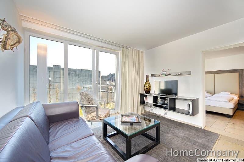 Exklusives Apartment mit separatem Schlafbereich, Balkon und viel Komfort im Zentrum von Düsseldorf