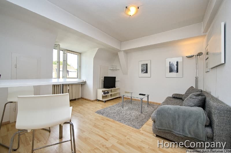Geräumiges Apartment mit separatem Schlafzimmer in ruhiger Lage von Düsseldorf Grafenberg