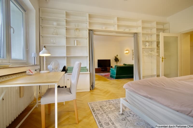 Möblierte 3-Zimmer-Wohnung mit Balkon und Einzelgarage, schöne und zentrale Lage in Düsseldorf