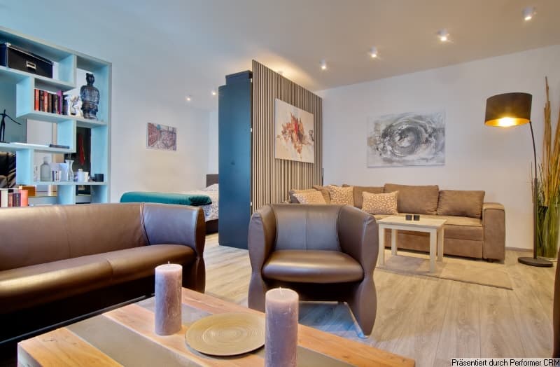 Schicke, komplett hochwertig ausgestattete Wohnung in bester Wohnlage in Pempelfort, ruhig im Hinterhof gelegen.