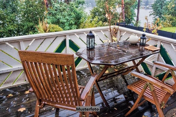 Familienfreundliche 4-Zimmer-Wohnung mit 96 m², Balkon & Lift