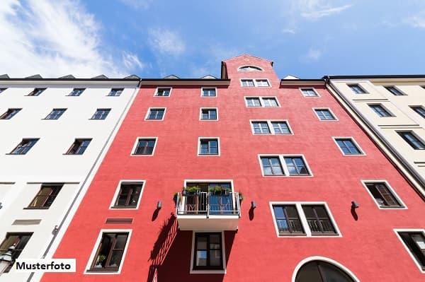 Solides und gepflegtes Mehrfamilienhaus mit 3 Wohnungen