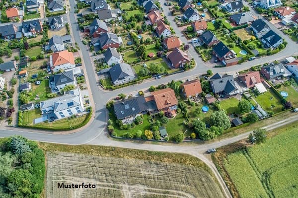 Großzügiges Einfamilienhaus mit 184 m² Wohnfläche, Balkonen und Garage
