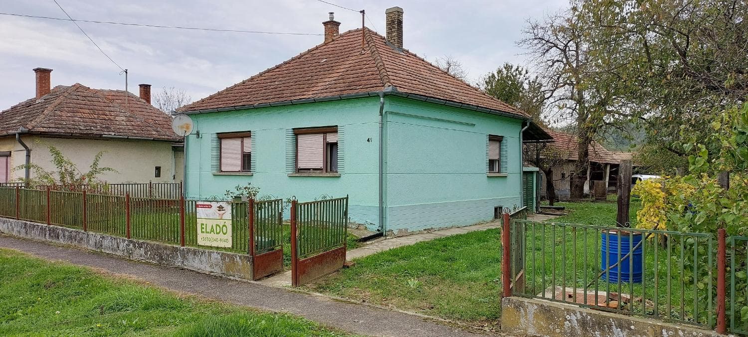 Landhaus mit einem großen Grundstück