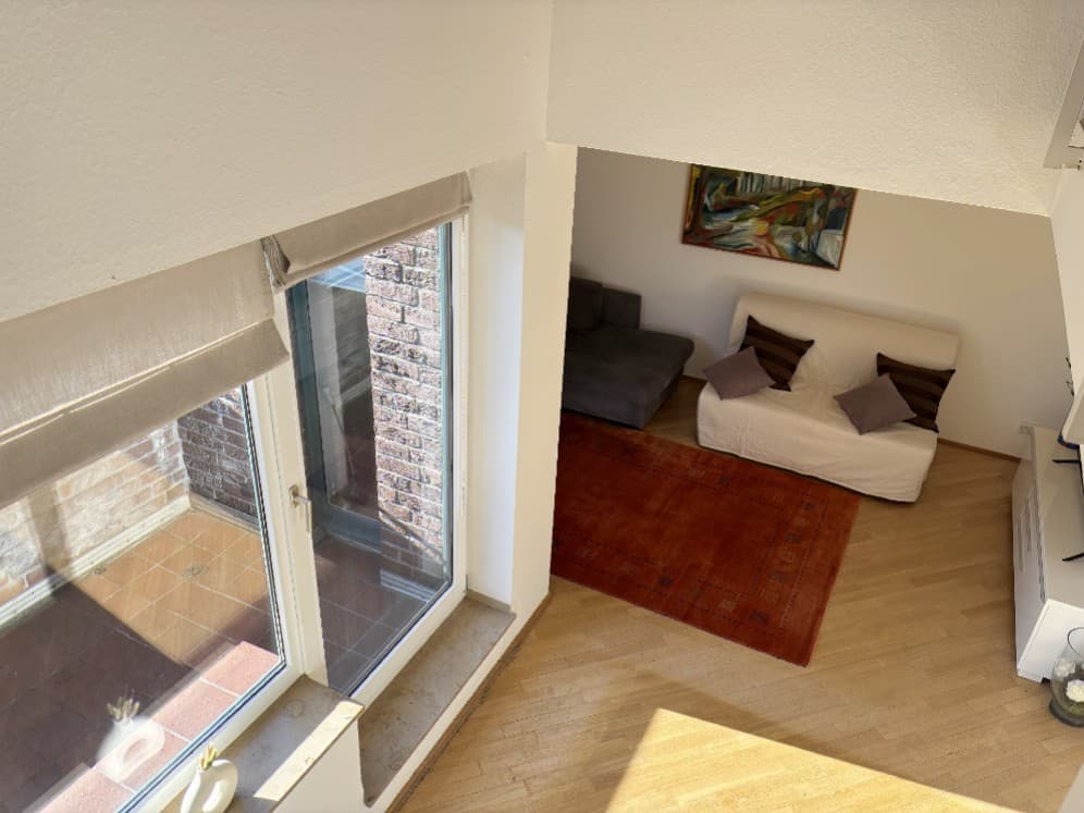 Düsseldorf-Wersten: Uninahe möblierte 2-Zimmer-Maisonette-Wohnung!!