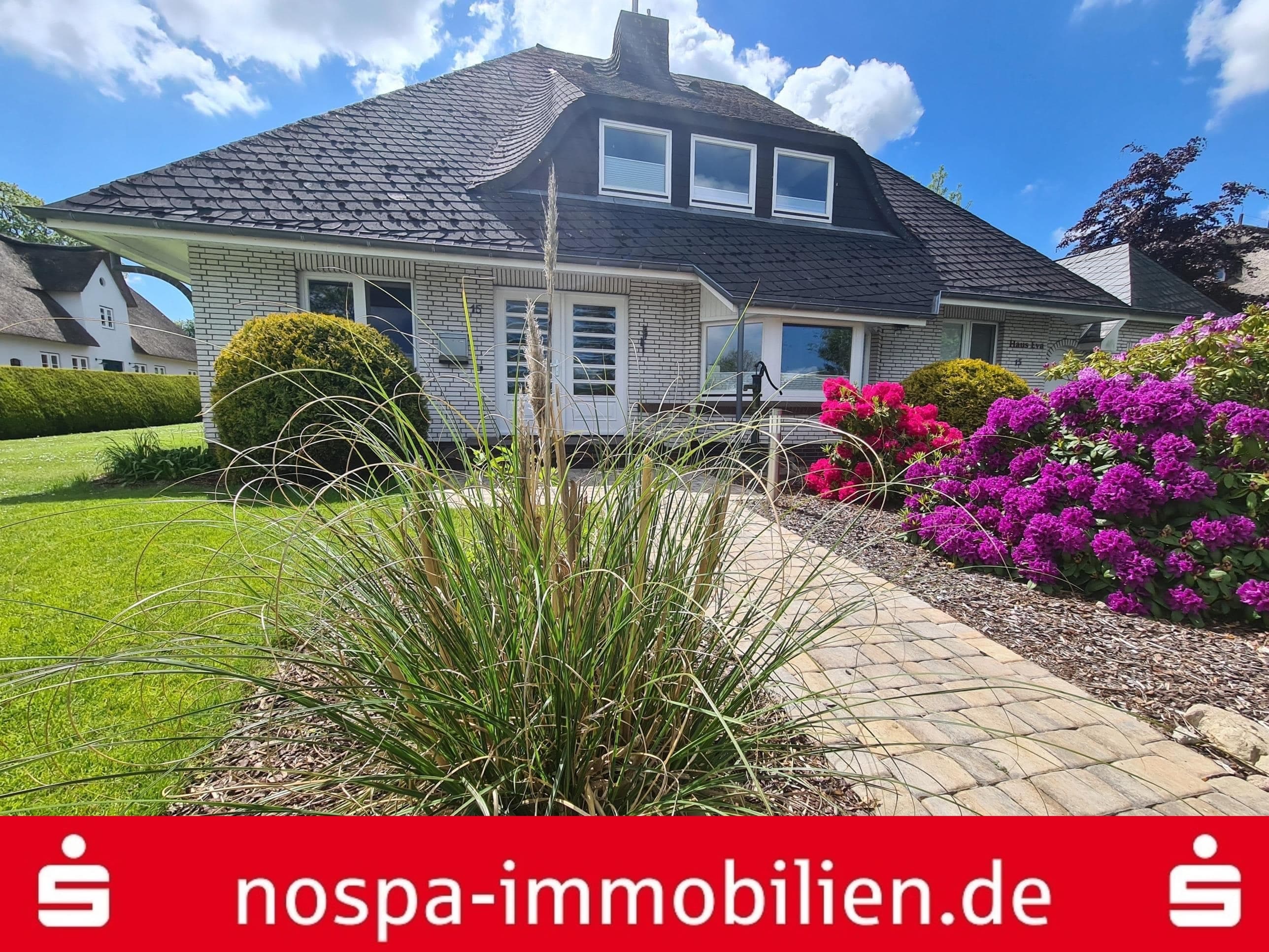 Gepflegtes Einfamilienhaus mit genehmigter Ferienwohnung, 5 Bädern, 2 Terrassen und Saunabereich