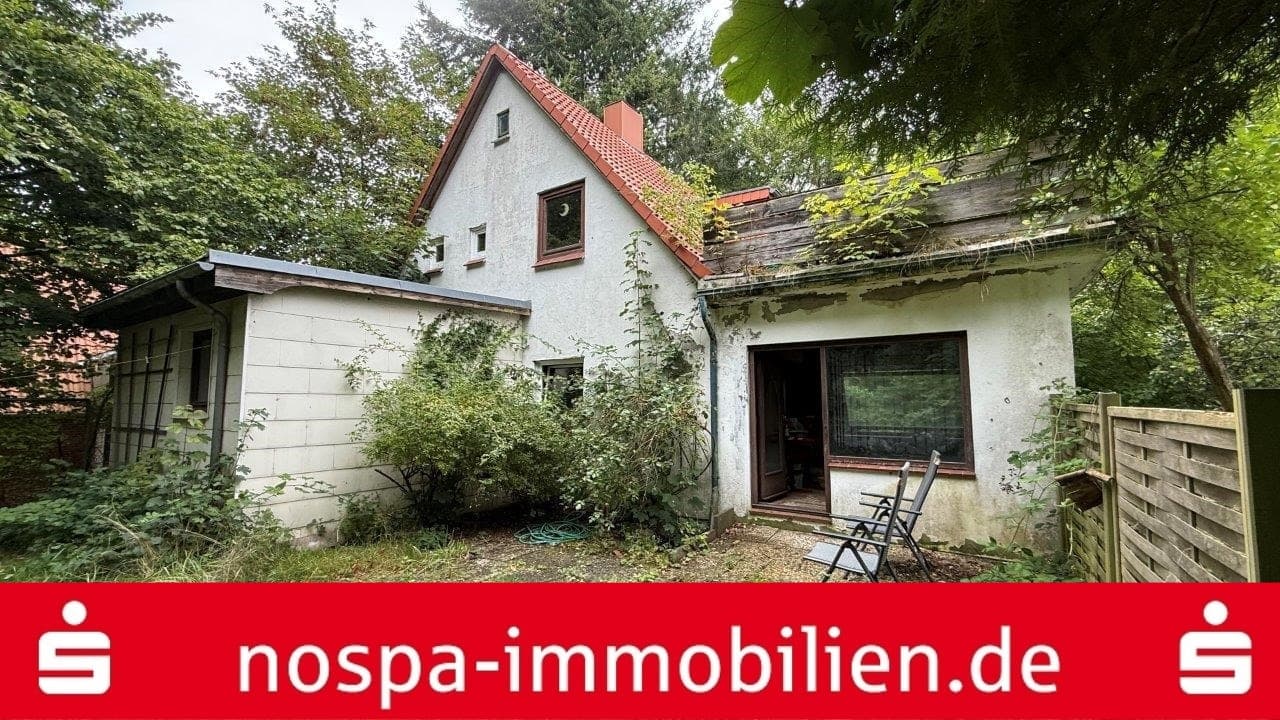 Sanierungsbedürftiges Wohnhaus mit erheblichem Instandsetzungsbedarf!