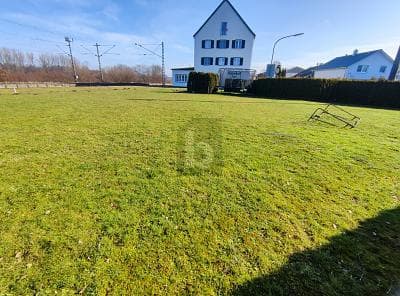 PLATZ AN ORTSRANDLAGE, LÄNDLICH, IDYLLISCH, RUHIG