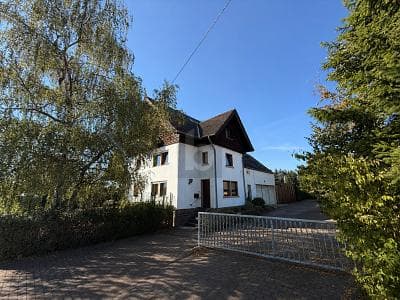 LANDHAUSFLAIR MIT WEITBLICK & POTENZIAL