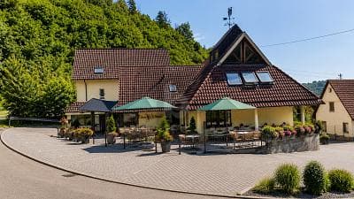 AM WASSERFALL - GASTRONOMIE & WELLNESS
