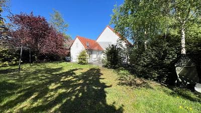 IHR NEUES FAMILIENGLÜCK MIT GARTEN