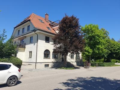 IDYLLISCH - SEHR RUHIG GELEGEN AM CHIEMSEE
