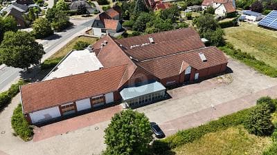 GROSSZÜGIGES GEWERBEAREAL MIT VIEL POTENZIAL