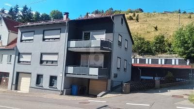 OFFENES WOHNEN, MODERNISIERT, NATURNAH,