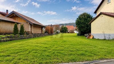 PLATZ FÜR KLEINE HÄUSER UND GROSSE IDEEN