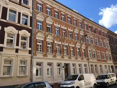 SANIERTES RENDITEOBJEKT IM ALTBAU