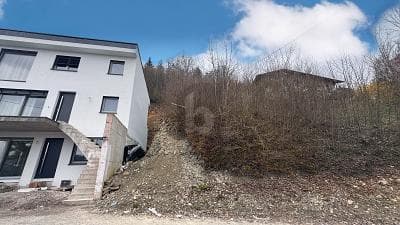 FAIRPREIS IN HANGLAGE MIT BLICK INS WIESENTAL