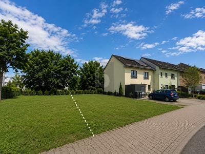 TOP LAGE: RUHIG, ZENTRAL & BESTENS VERNETZT