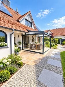 PARADIES MIT POOL - AUßERGEWÖHNLICH WOHNEN