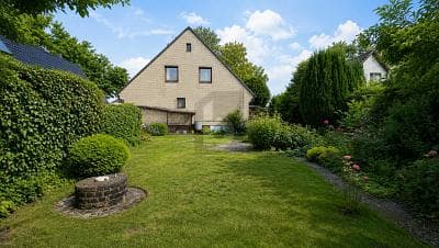FAMILIENTREFF IM GEMEINSAMEN GARTEN