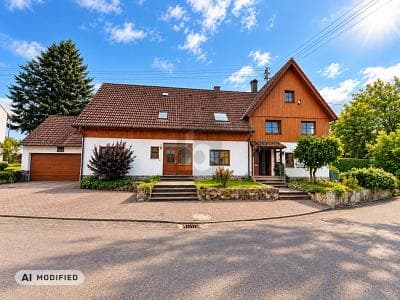 SEPARATES HAUPTHAUS + 3 VERMIETETE WOHNEINHEITEN