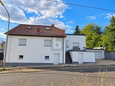 ZUHAUSE ZUM VERLIEBEN VIEL PLATZ, VIEL CHARME